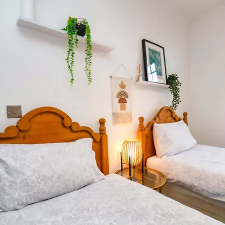 بيت للعطل Moorland Retreat سكرابورو